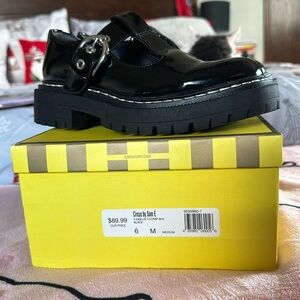 Circus by Sam E T-Strap Emelia